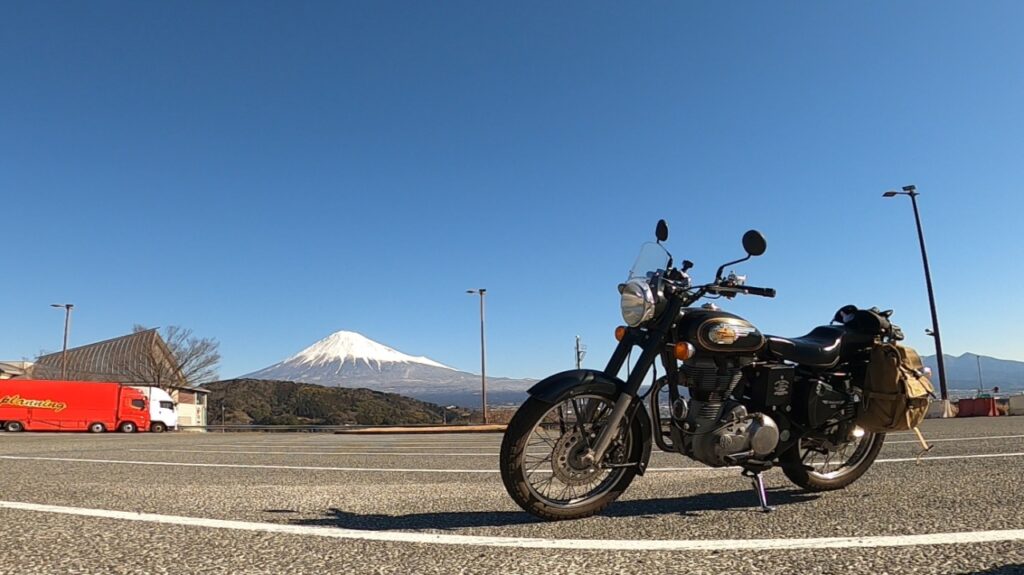富士山の背景、ブリット500EFI